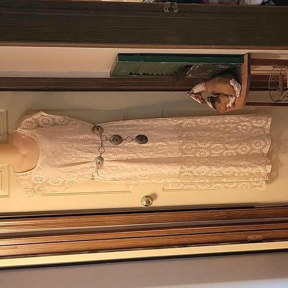 Lace Classy Country Dress - Picture 1 of 8